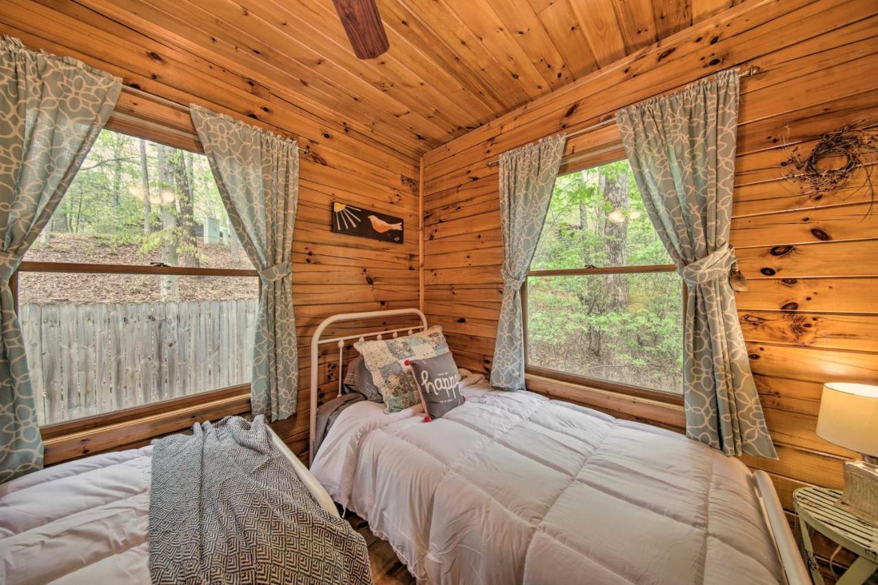 Peaceful Blue Ridge Cabin With Decks And Fire Pit 外观 照片